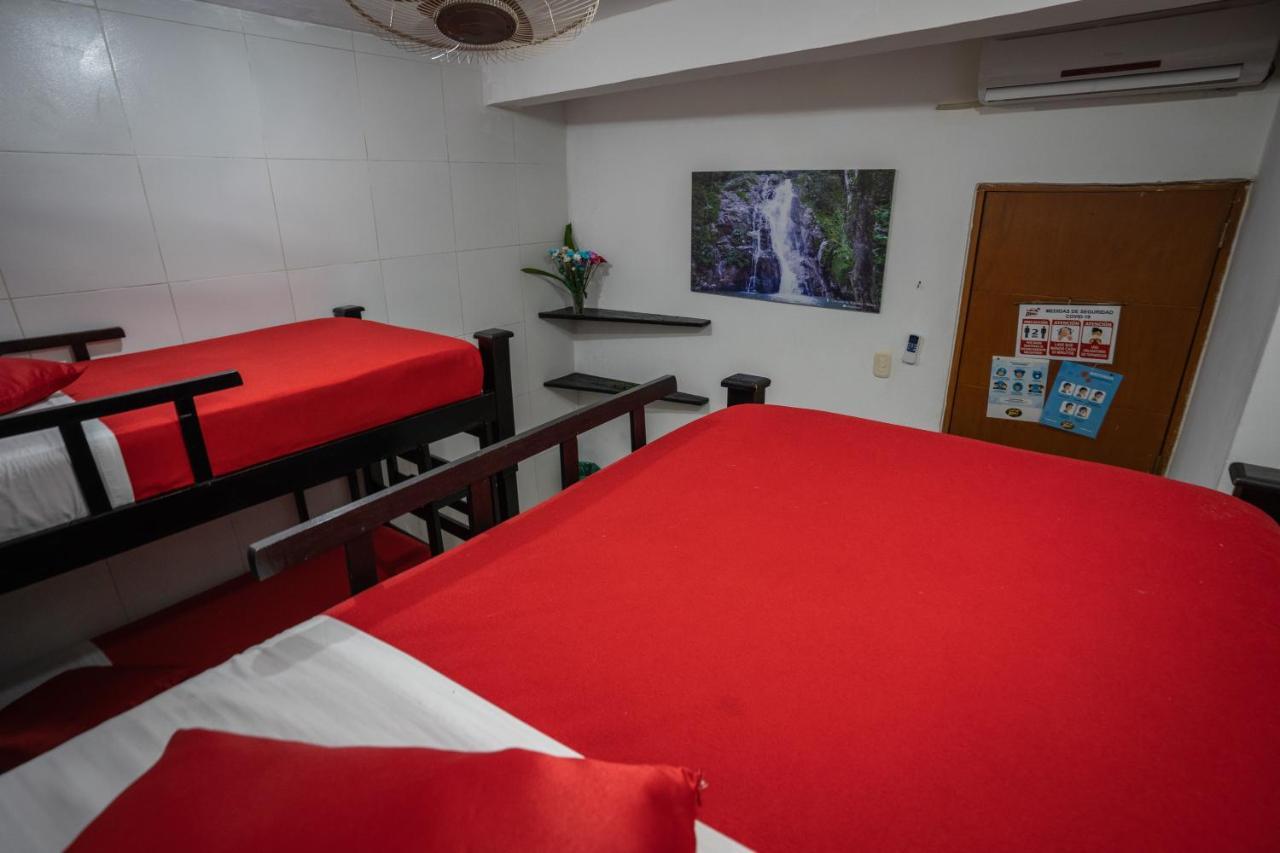 Hostal Coco Bomgo ミンカ エクステリア 写真