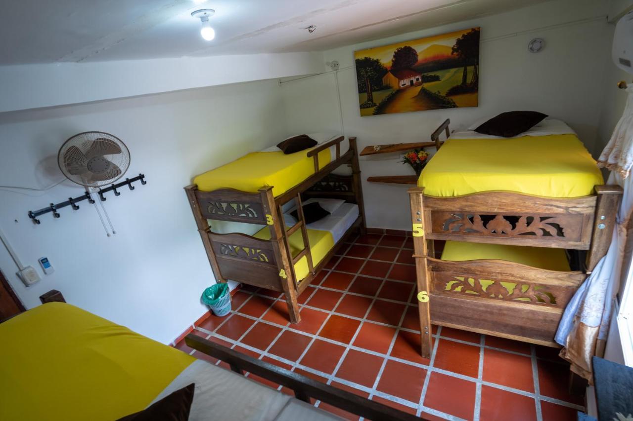 Hostal Coco Bomgo ミンカ エクステリア 写真