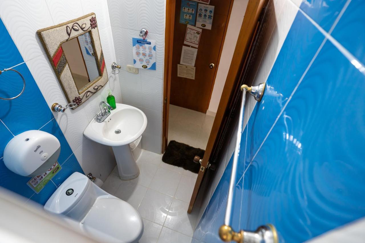 Hostal Coco Bomgo ミンカ エクステリア 写真